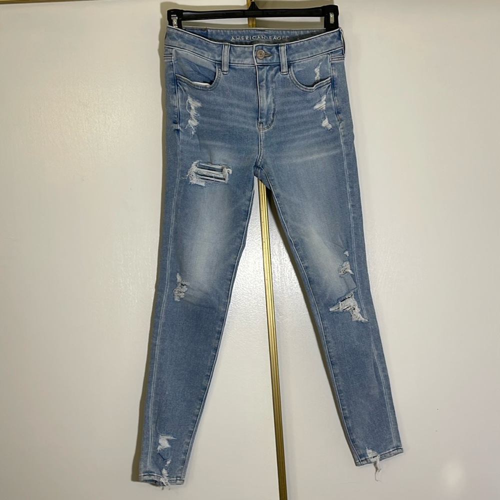 NWOT American eagle perfect light denim The dream jean Jeans in size 6